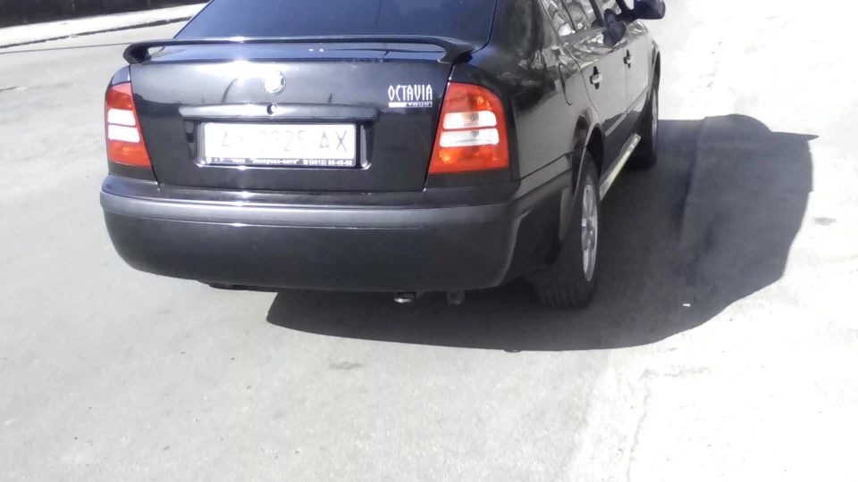 Skoda Octavia чорний металік 2