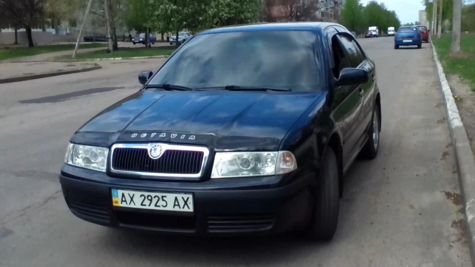 Skoda Octavia чорний металік 5