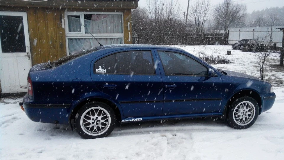 Skoda Octavia D@rK bLuE diVer$e traVel 4