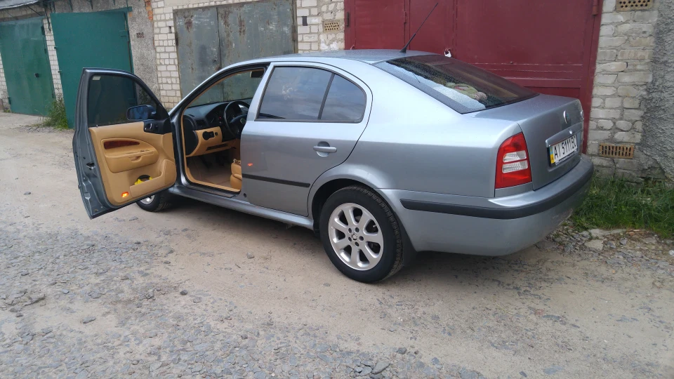 Skoda Octavia L&K 1.8T AGU