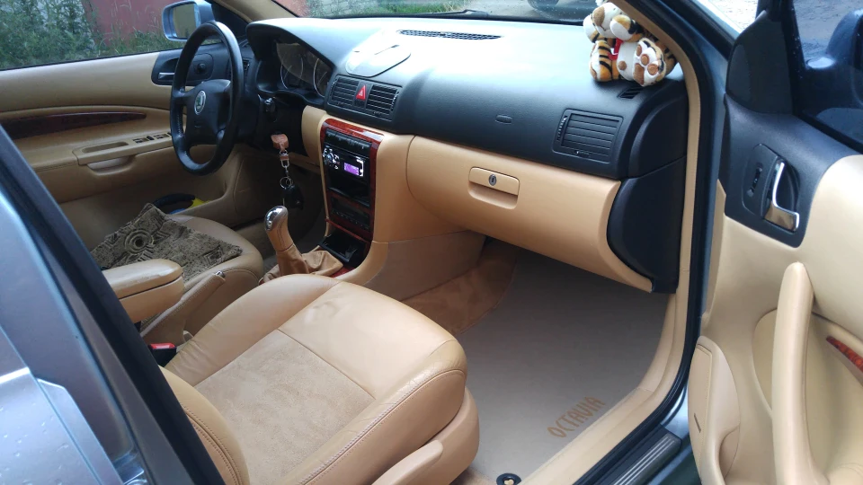Skoda Octavia L&K 1.8T AGU 4