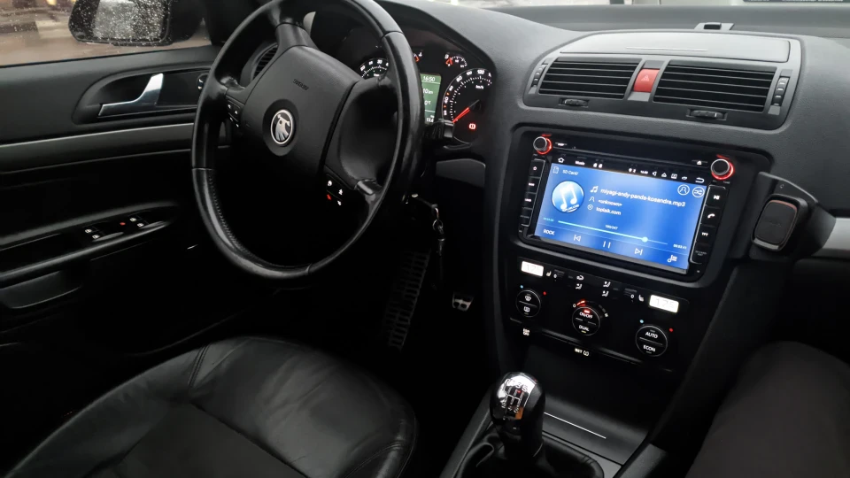 Skoda Octavia L&K Black Panther 2