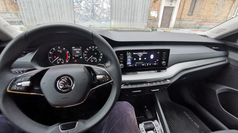 Skoda Octavia Maple brown metallic 5