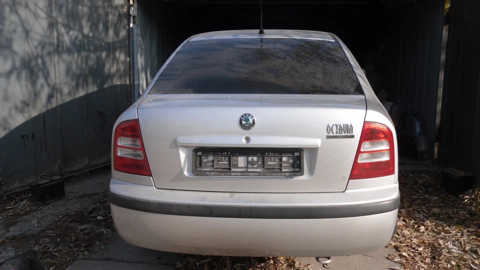 Skoda Octavia звичайна 2.0 4
