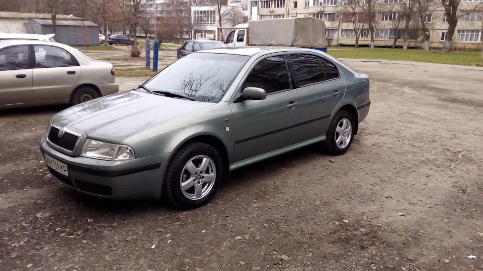 Skoda Octavia "OLIVKA"