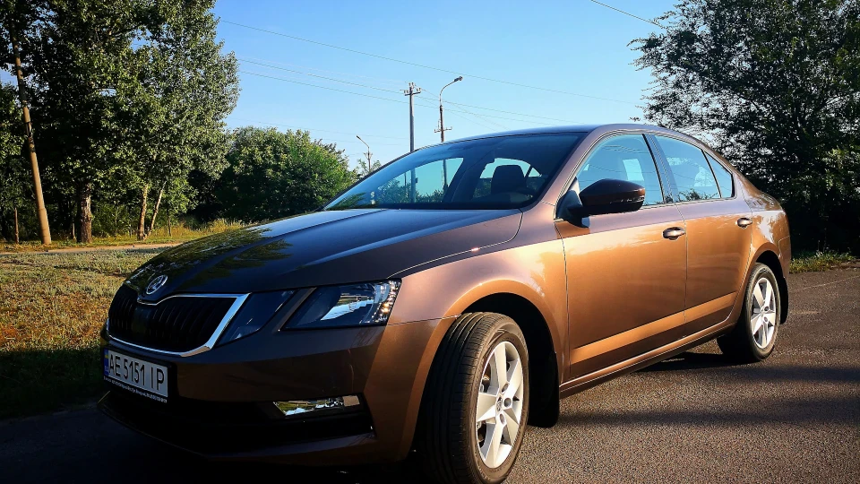 Skoda Octavia R. E. D. 2 3