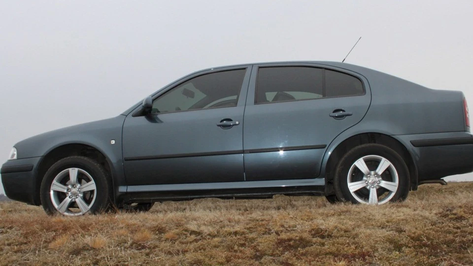 Skoda Octavia Шкодуха 1.6 2