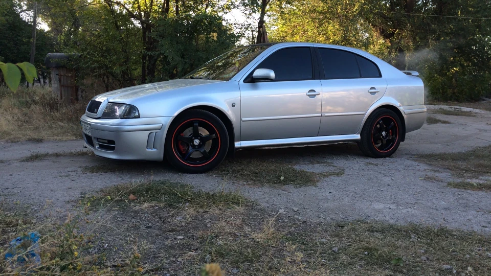 Skoda Octavia "STG KHarkov" 2