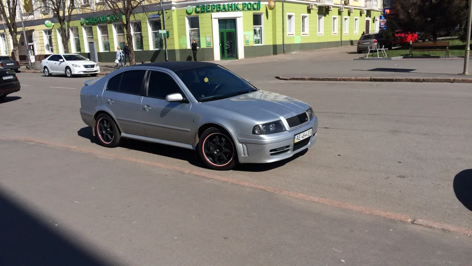 Skoda Octavia "STG KHarkov" 3