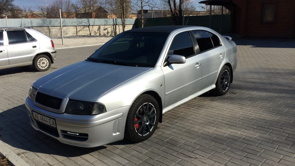 Skoda Octavia "STG KHarkov" 4