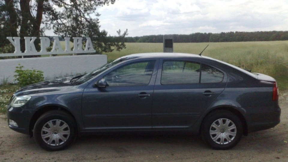 Skoda Octavia Темний шушик (1.8TSI) 2