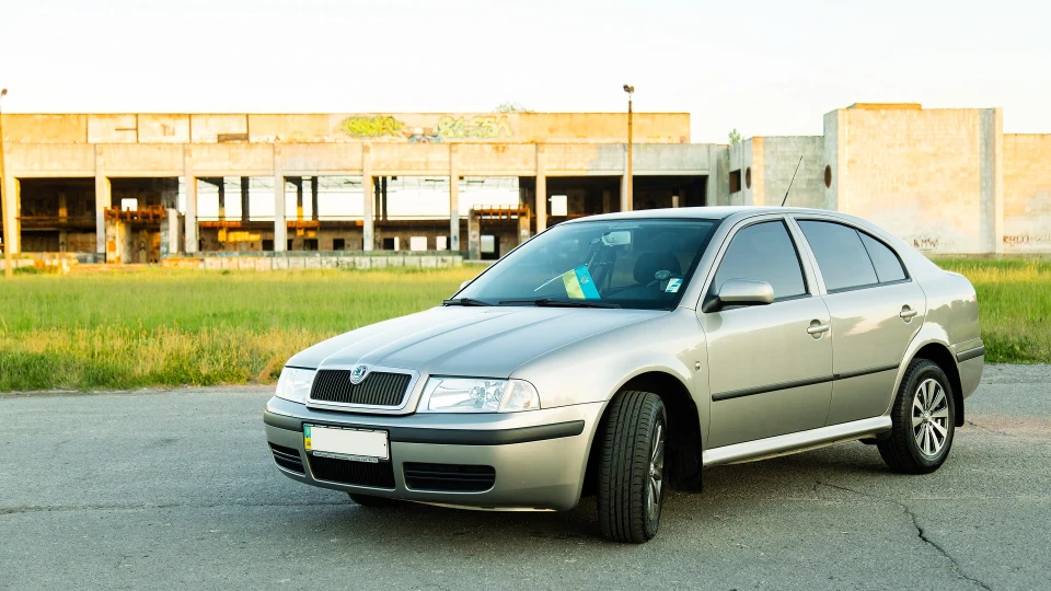 Skoda Octavia Tour > NO Сat 🚙💨 5