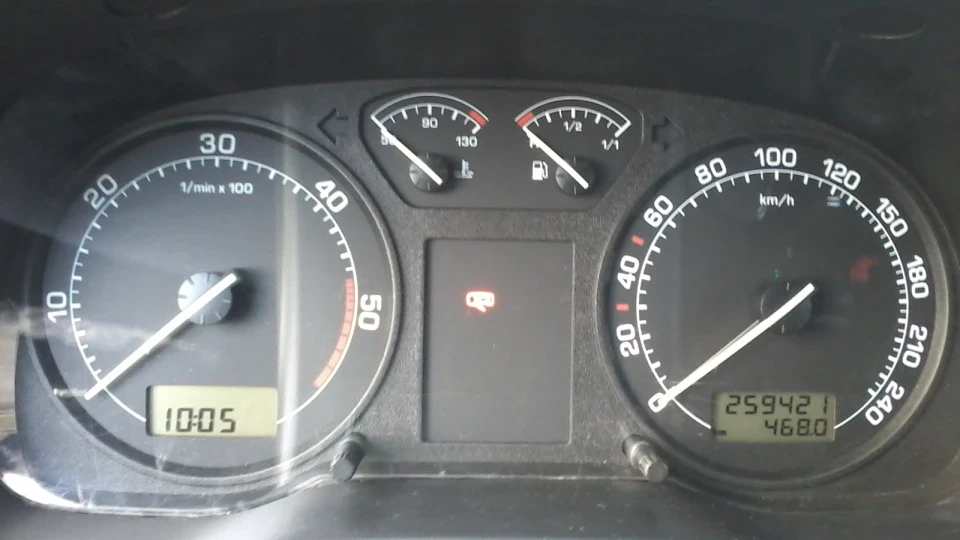 Skoda Octavia Трахторець AHF 4