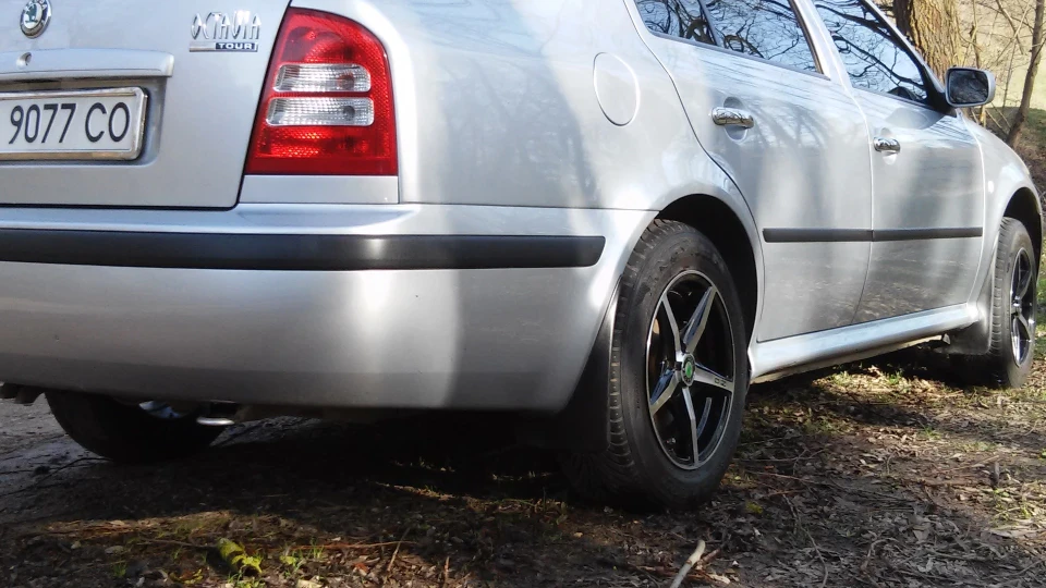 Skoda Octavia Тур 1.6 2
