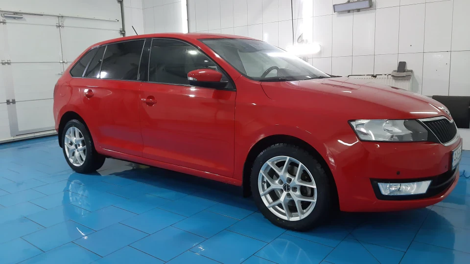 Skoda Rapid Spaceback 2