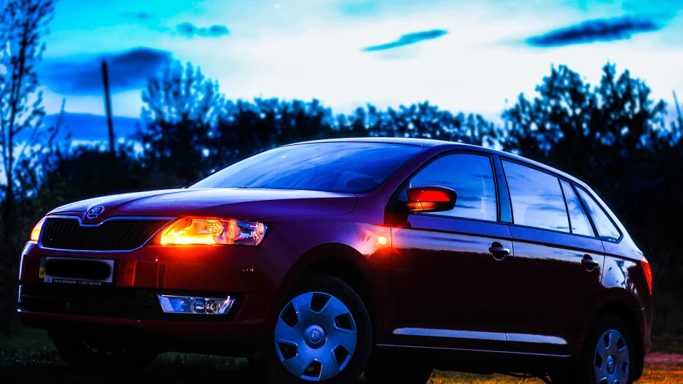 Skoda Rapid Spaceback 1.6 Red Dragon 2