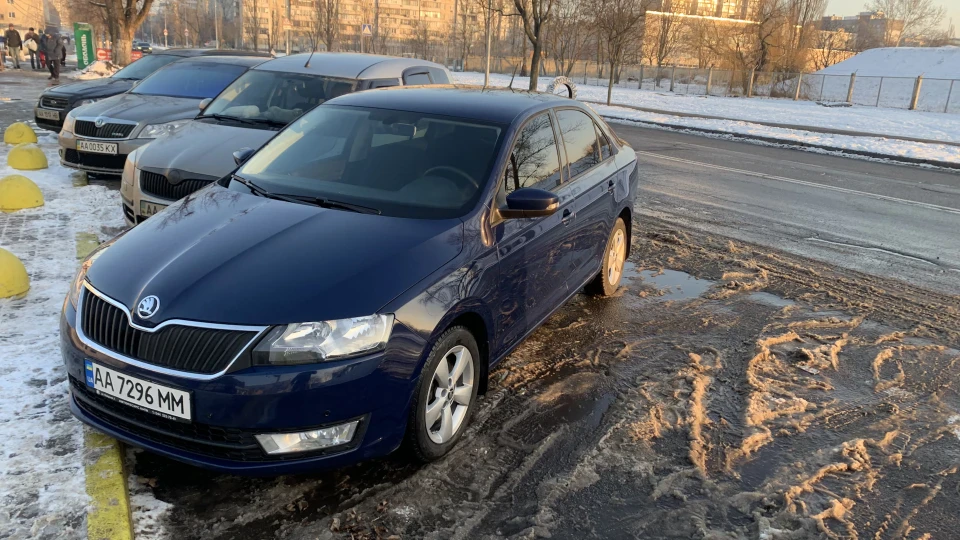 Skoda Rapid 1.6 АКПП неквапливий