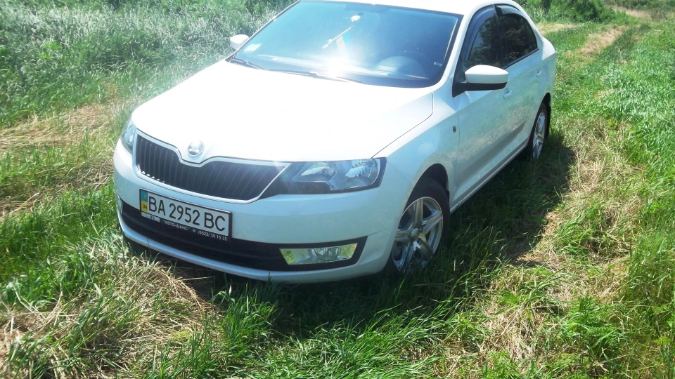 Skoda Rapid 1.6 MPI 4