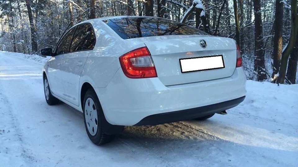 Skoda Rapid 1.6 MPI 4