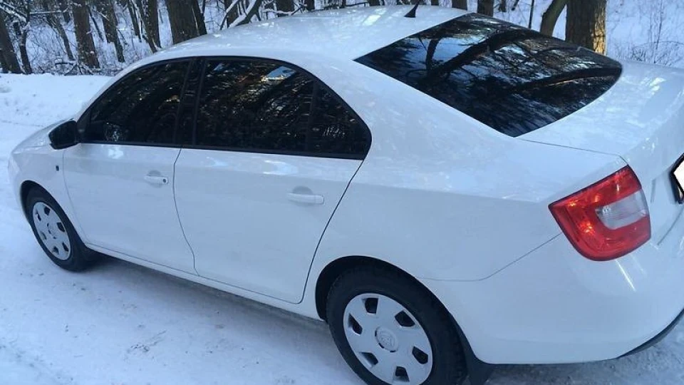 Skoda Rapid 1.6 MPI 5