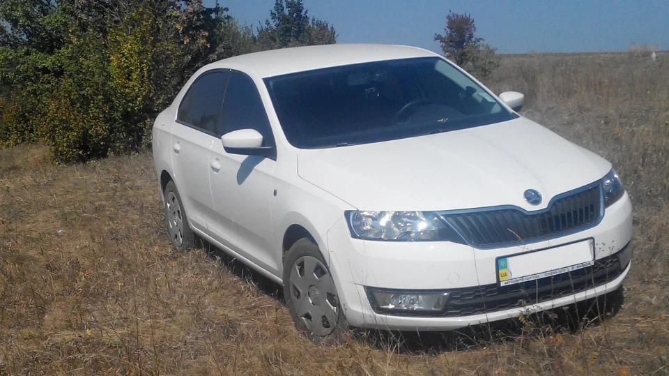 Skoda Rapid Білий кролик 3