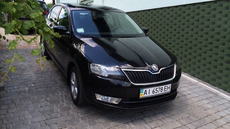 Skoda Rapid Чорна блискавка 2