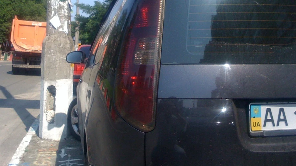 Skoda Roomster Чорний металік 2