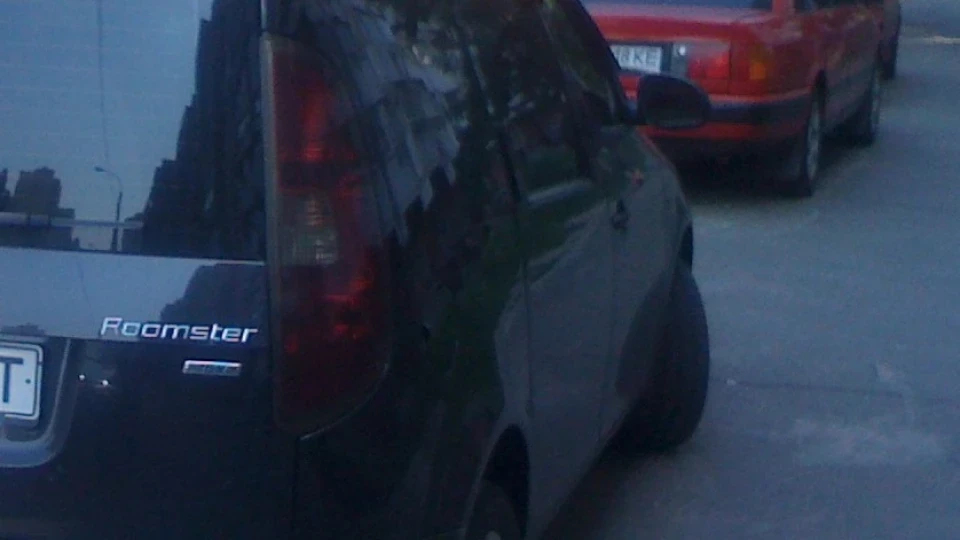Skoda Roomster Чорний металік 4