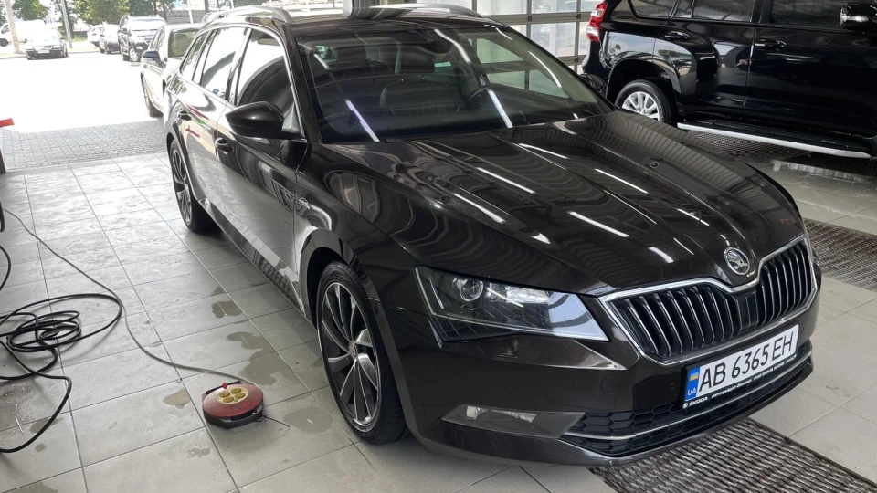 Skoda Superb Combi 2