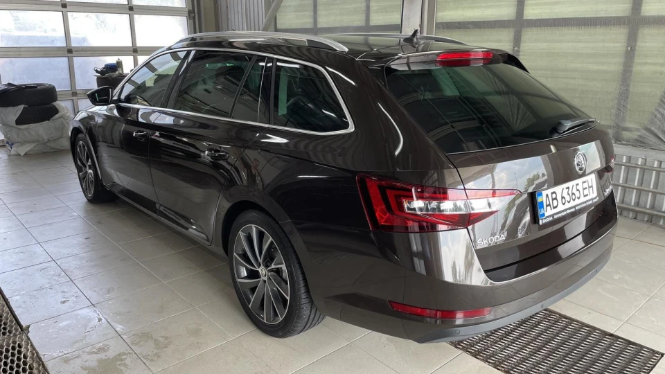 Skoda Superb Combi 4