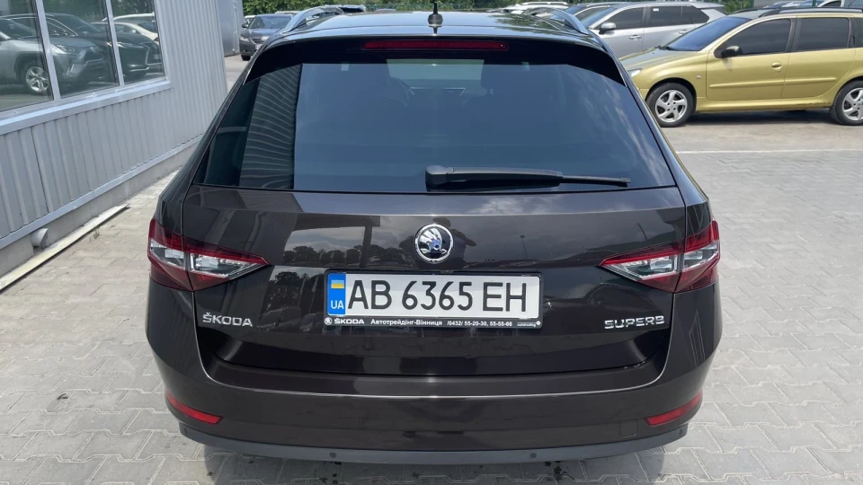 Skoda Superb Combi 5