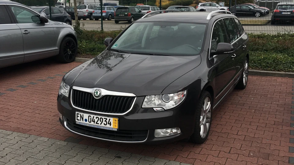 Skoda Superb Combi 4
