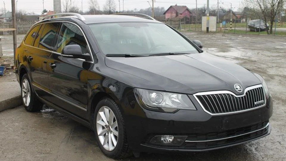 Skoda Superb Combi 2