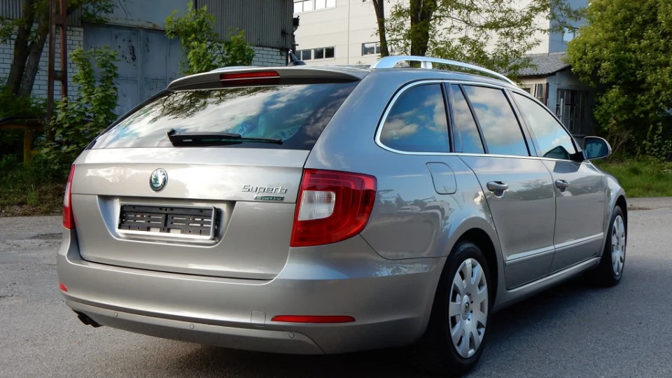Skoda Superb Combi 1.6 TDI 2