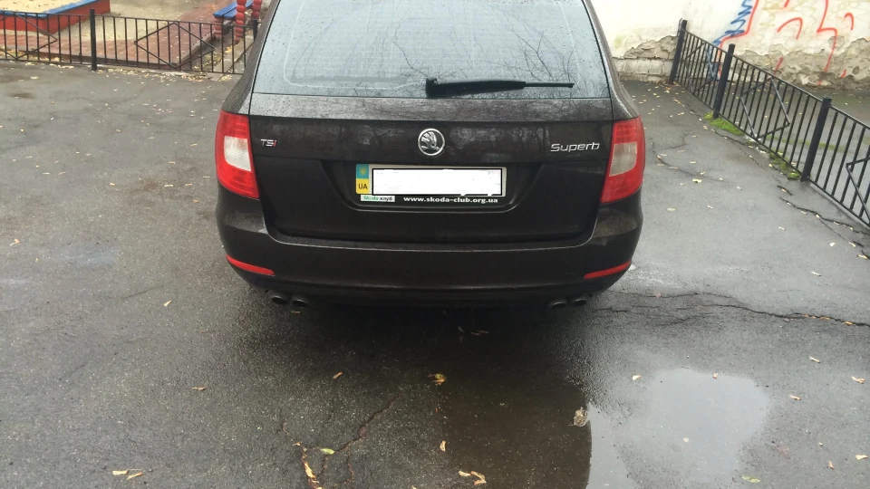 Skoda Superb Combi 1.8tsi IHI - бадьорий стік