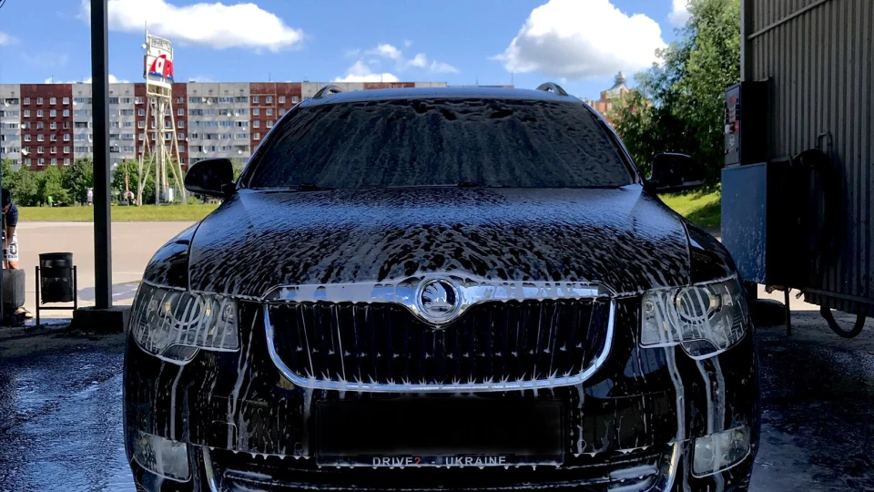 Skoda Superb Combi Чорний теплохід 3