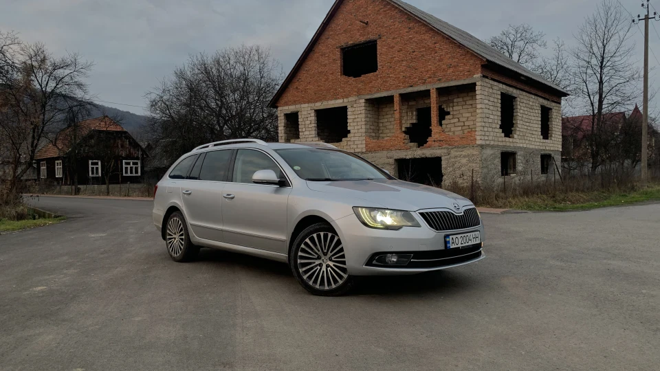 Skoda Superb Combi L&K