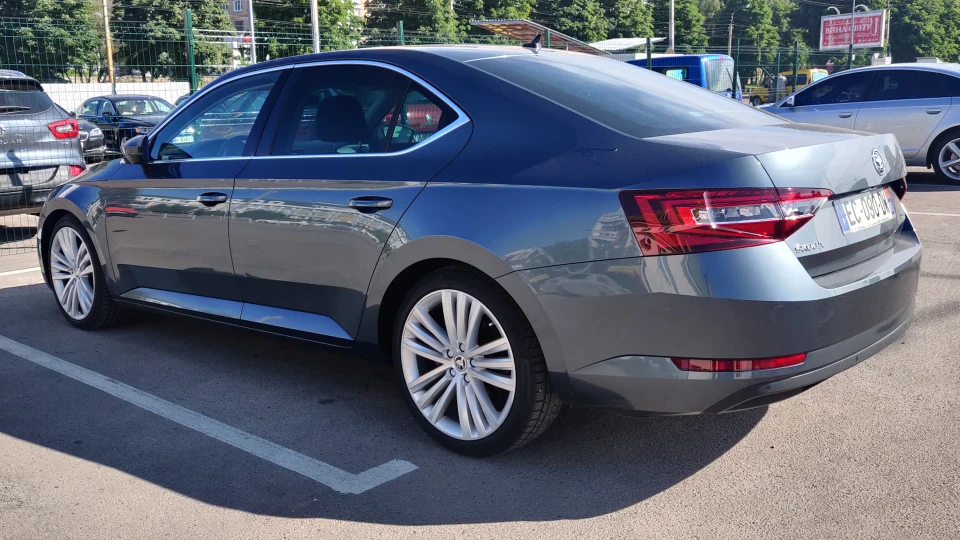 Skoda Superb 2