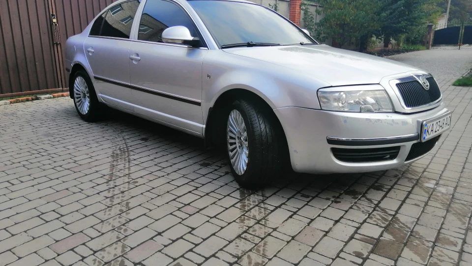 Skoda Superb 2