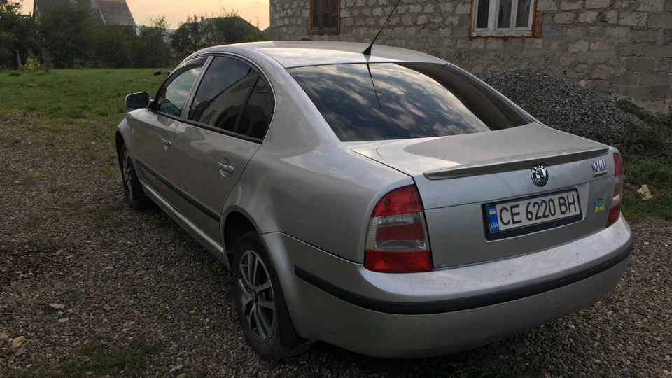 Skoda Superb 1.8 T 4