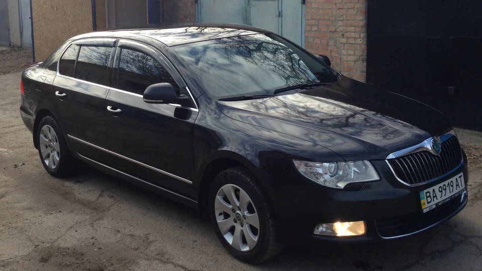 Skoda Superb 1.8 TSI Atomobil