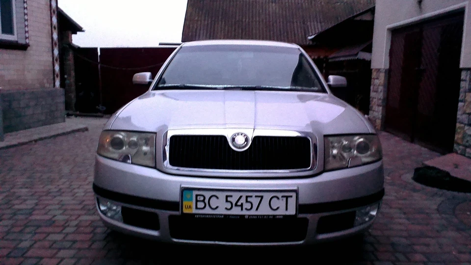 Skoda Superb 1.8 TURBik 5