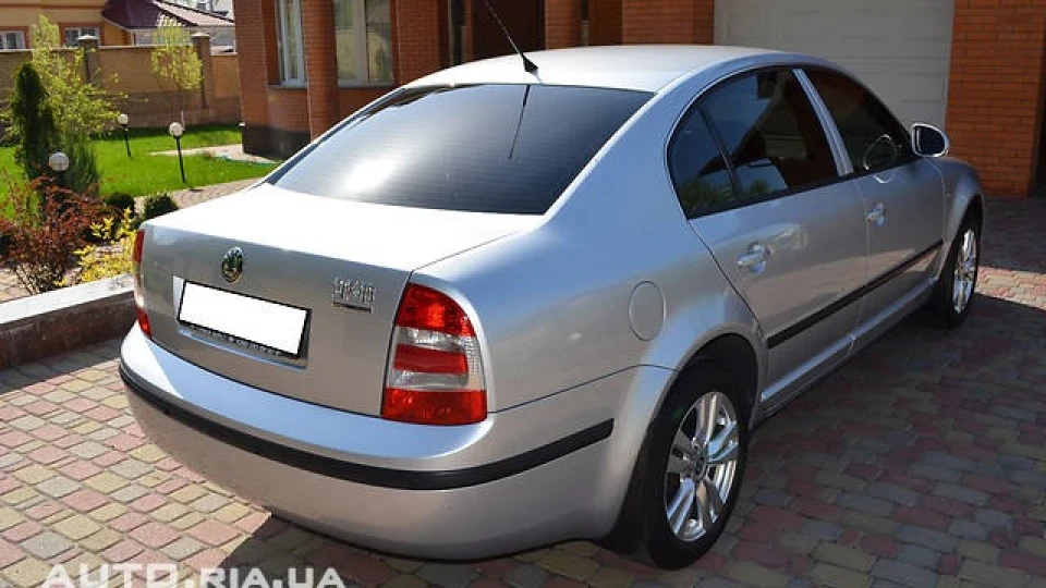 Skoda Superb 1.8 TURBO 4