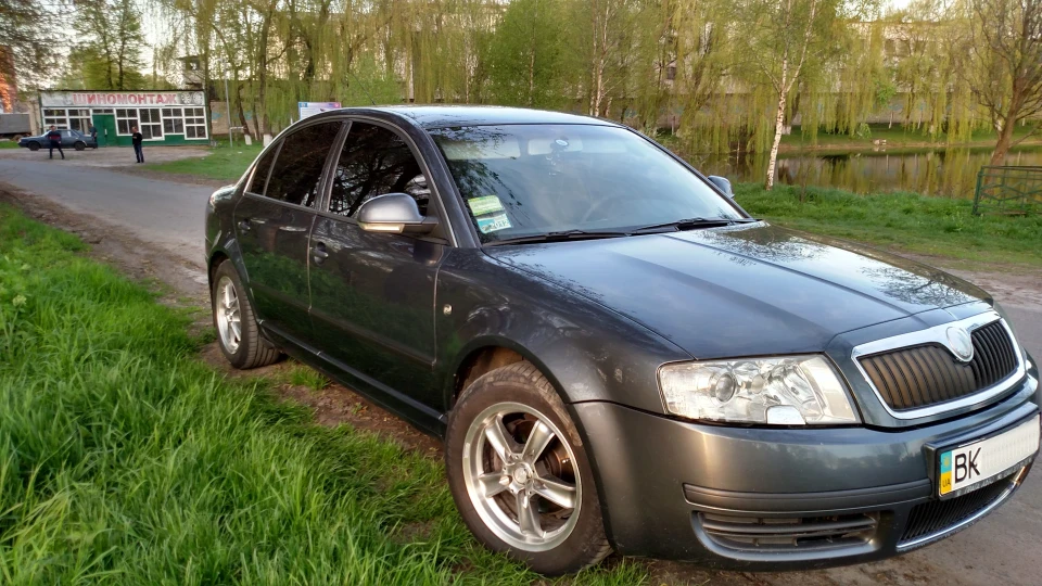 Skoda Superb 1.8T AWT 5