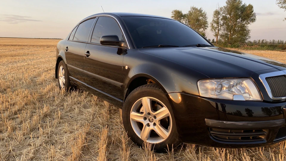 Skoda Superb 1.8Т AWT 2