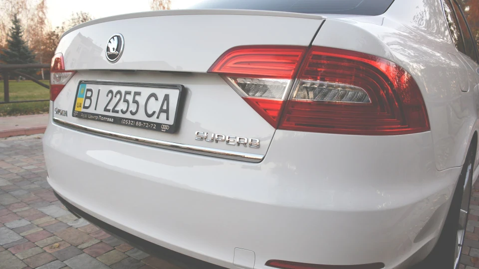 Skoda Superb 1.8T Restyling +Revo 4