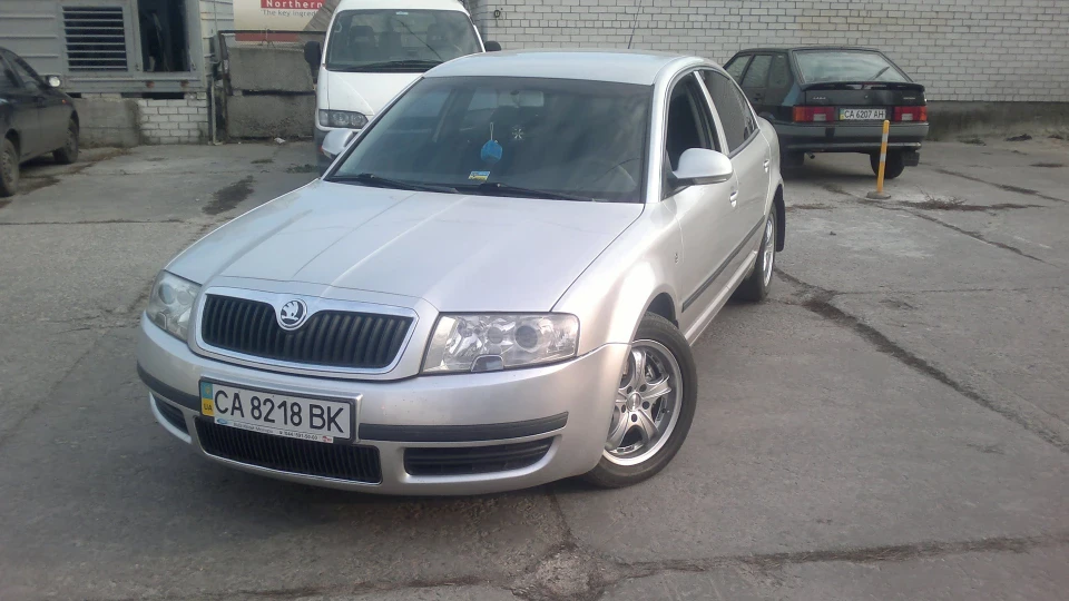 Skoda Superb 1.8T 4