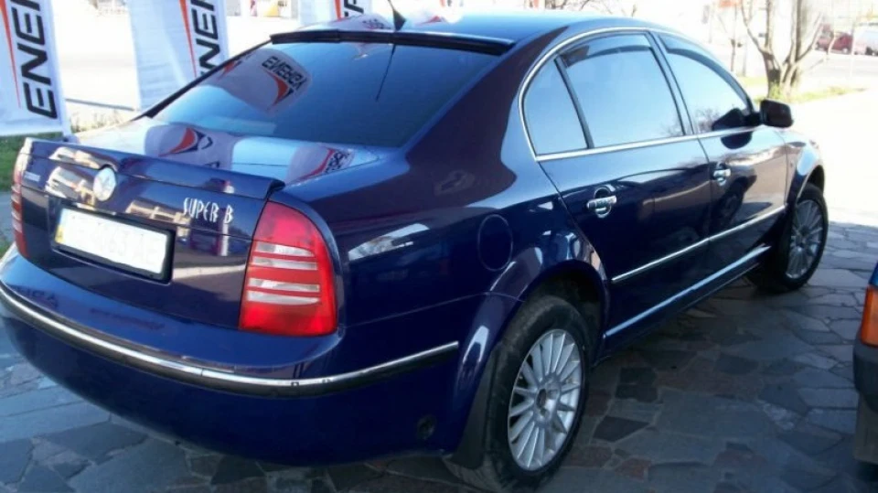 Skoda Superb 1.8Т 4