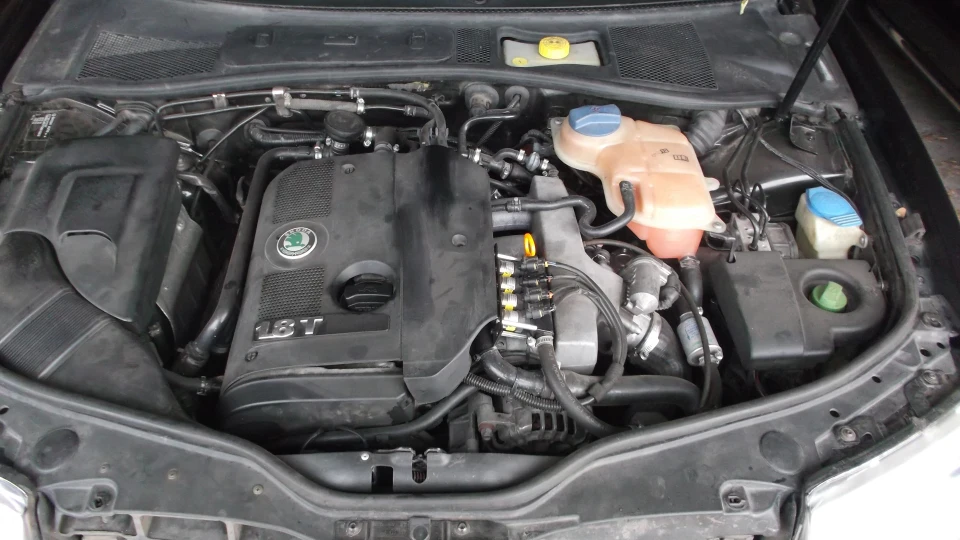 Skoda Superb 1,8TURBO 5