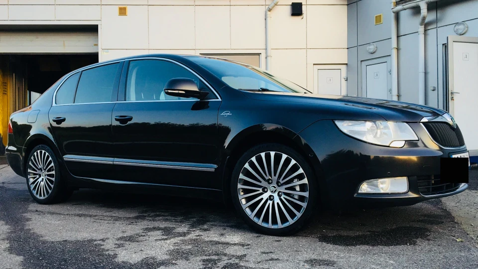 Skoda Superb 2.0 tdi maxi full 125kw